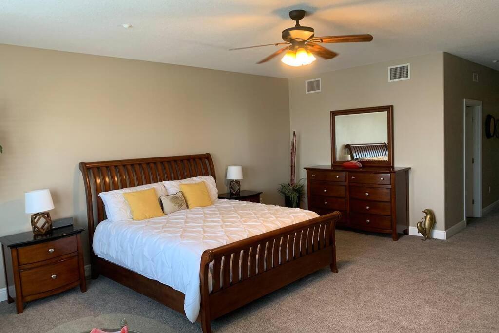 Luxury And Spacious Waterside Getaway Clearwater Beach Exterior photo